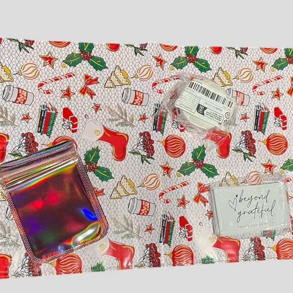 Shipping Bundle Christmas 540 Piece Polymailer Stickers Mailer Floral #17 - Picture 1 of 5